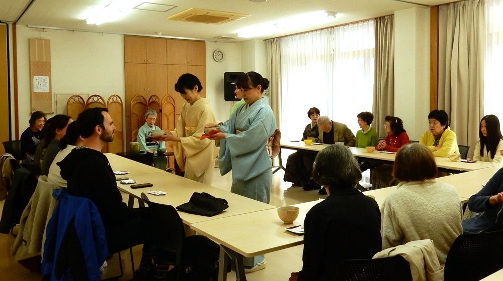 茶菓と抹茶のおもてなし